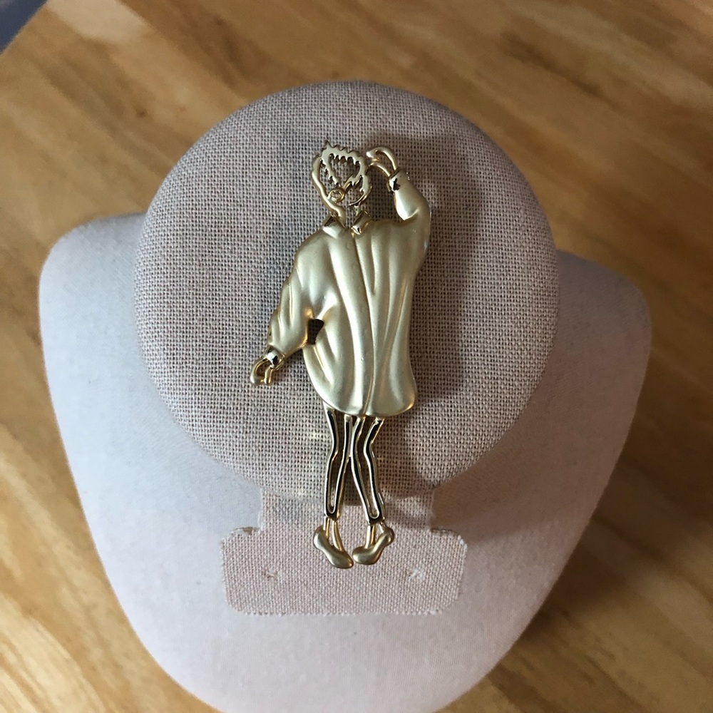 Women’s Vintage AJC Gold Tone Woman Silhouette Brooch Fashion pin